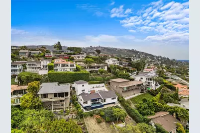 933 Coast View Drive, Laguna Beach, CA 92651 - Photo 26