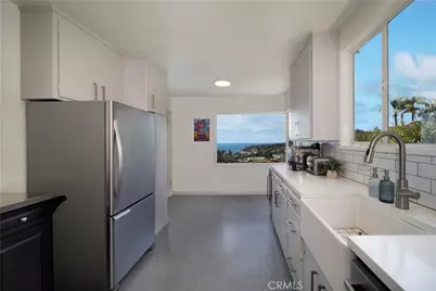 933 Coast View Drive, Laguna Beach, CA 92651 - Photo 8