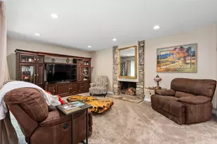 22052 Islander, Huntington Beach, CA 92646 - Photo 8