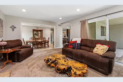 22052 Islander, Huntington Beach, CA 92646 - Photo 12