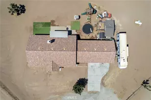 11385 Trinity Rd, Oak Hills, CA 92344 - Photo 38