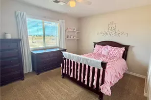 11385 Trinity Rd, Oak Hills, CA 92344 - Photo 16