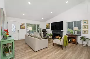25552 MacKenzie St, Laguna Hills, CA 92653 - Photo 8