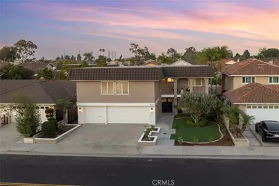 15662 Dawson, Huntington Beach, CA 92647 - Photo 2
