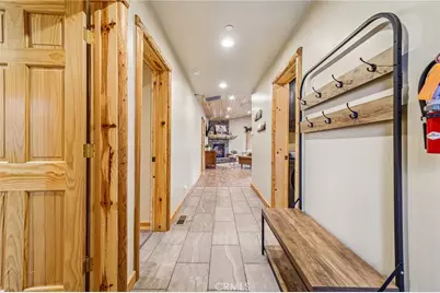 933 Spruce, Big Bear City, CA 92314 - Photo 8
