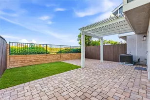 22062 Summit Hill Dr, Lake Forest, CA 92630 - Photo 22