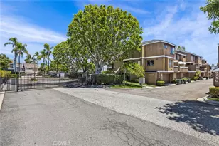 8720 Meadow Brook, Garden Grove, CA 92844 - Photo 32