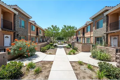 16408 Valencia #315, Fontana, CA 92335 - Photo 32