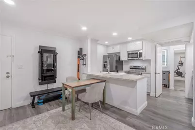 5257 Radford Avenue #208, Valley Village, CA 91607 - Photo 8