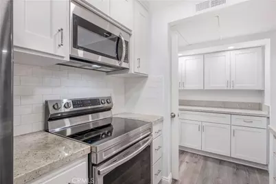 5257 Radford Avenue #208, Valley Village, CA 91607 - Photo 12