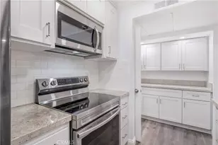 5257 Radford Ave, Valley Village, CA 91607 - Photo 12