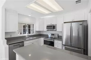 2960 Champion, Tustin, CA 92782 - Photo 8