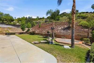 16861 Ridge Cliff Drive, Riverside, CA 92503 - Photo 44