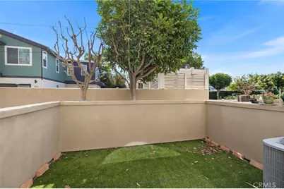1940 Maple Avenue #111, Costa Mesa, CA 92627 - Photo 4