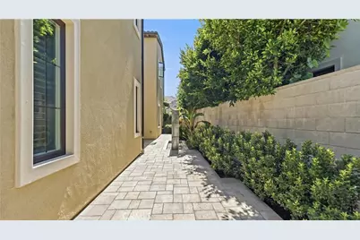 117 Interstellar, Irvine, CA 92618 - Photo 72