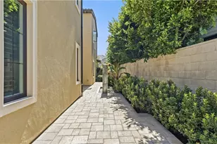 117 Interstellar, Irvine, CA 92618 - Photo 72