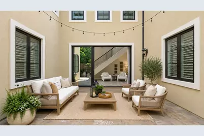 117 Interstellar, Irvine, CA 92618 - Photo 10