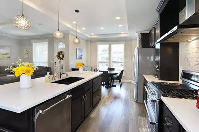 121 Estrella, Tustin, CA 92780 - Photo 8