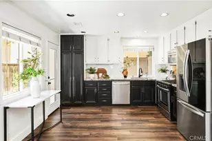 26 Bloomfield Ln, Rancho Santa Margarita, CA 92688 - Photo 4