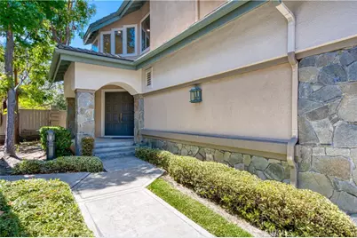 102 Stoney Pointe, Laguna Niguel, CA 92677 - Photo 2