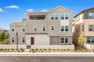 201 Yerba, Irvine, CA 92618 - Photo 4