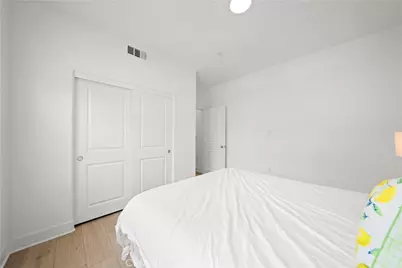 201 Yerba, Irvine, CA 92618 - Photo 16