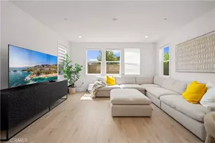 201 Yerba, Irvine, CA 92618 - Photo 8