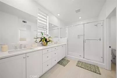 201 Yerba, Irvine, CA 92618 - Photo 32