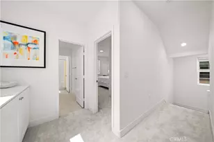 201 Yerba, Irvine, CA 92618 - Photo 18
