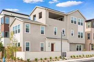 201 Yerba, Irvine, CA 92618 - Photo 2