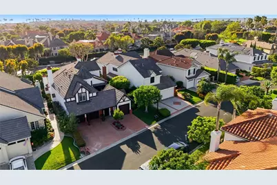 19545 Woodlands Dr, Huntington Beach, CA 92648 - Photo 52