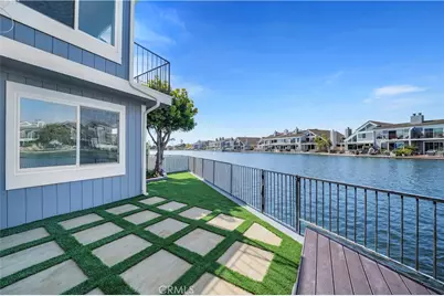 16097 Saint Croix, Huntington Beach, CA 92649 - Photo 2