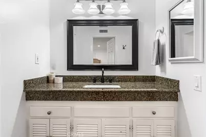1741 Tustin Ave #1A, Costa Mesa, CA 92627 - Photo 18