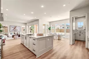 204 Alora, Irvine, CA 92618 - Photo 8
