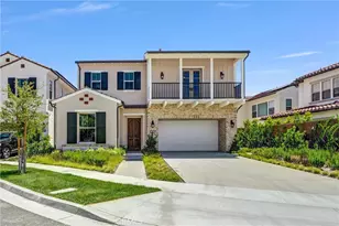 204 Alora, Irvine, CA 92618 - Photo 2