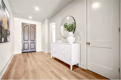 204 Alora, Irvine, CA 92618 - Photo 2