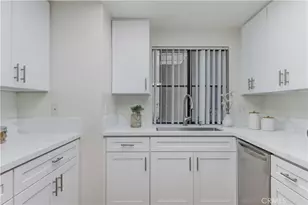8877 Lauderdale Ct, Huntington Beach, CA 92646 - Photo 24