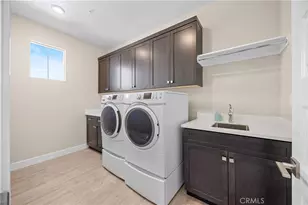 161 Scale, Irvine, CA 92618 - Photo 32