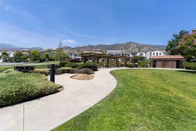 636 Boxwood Ln, Azusa, CA 91702 - Photo 46