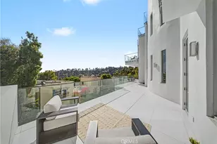 9459 Beverly Crest, Beverly Hills, CA 90210 - Photo 30