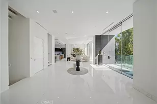 9459 Beverly Crest, Beverly Hills, CA 90210 - Photo 4