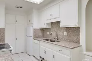 2276 Via Mariposa, Laguna Woods, CA 92637 - Photo 14