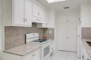 2276 Via Mariposa, Laguna Woods, CA 92637 - Photo 14