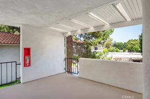 2276 Via Mariposa, Laguna Woods, CA 92637 - Photo 6