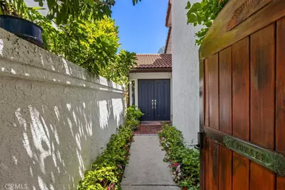7 Shadow Hill, Laguna Hills, CA 92653 - Photo 2