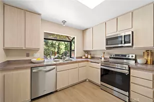 22212 Caminito Vino, Laguna Hills, CA 92653 - Photo 14