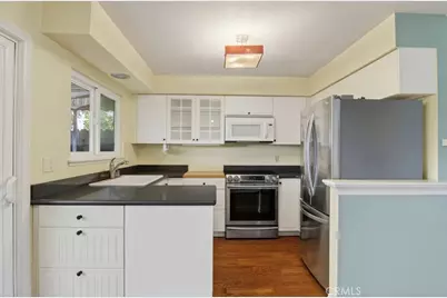 10207 Ascot Circle, Huntington Beach, CA 92646 - Photo 4