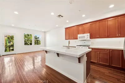 139 Pantheon #41, Irvine, CA 92620 - Photo 6