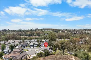 27061 Springwood Cir, Lake Forest, CA 92630 - Photo 4