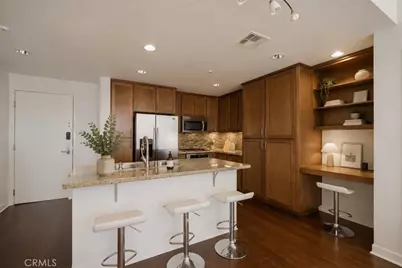 21301 Erwin Street #305, Woodland Hills, CA 91367 - Photo 10